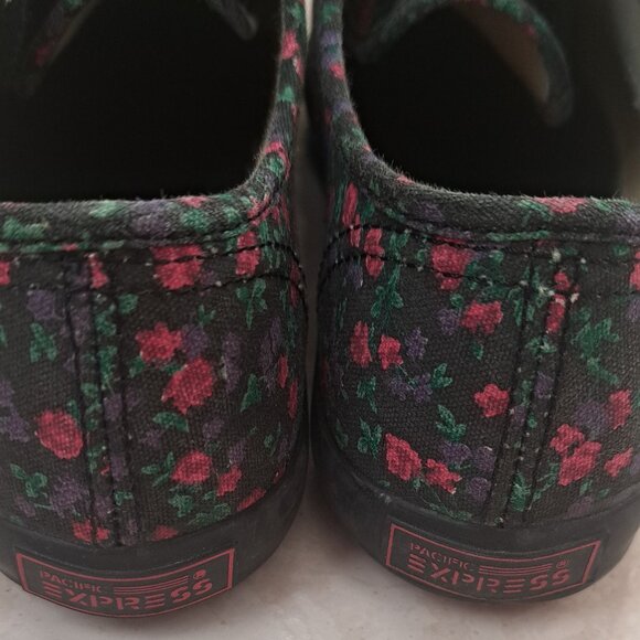 Pacific Express - Picture 6 of 6